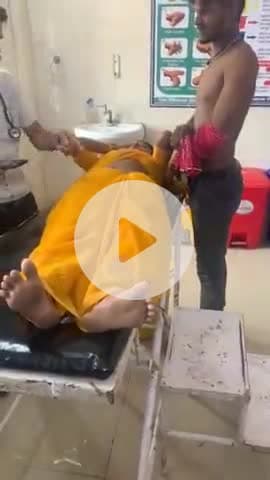 टीकमगढ़: कारी तिगैला के पास सड़क हादसा, तीन घायल, जिला अस्पताल में उपचार जारी