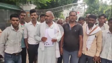 बरेली: तहसील आंवला क्षेत्र में आवारा छुट्टा पशुओं का आतंक, फसलें कर रहे खराब, ग्रामीणों ने डीएम को दिया ज्ञापन