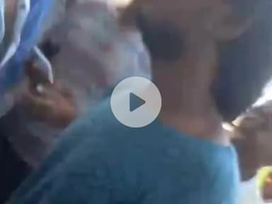 धनौरा: गजरौला के गांव कुदेना में चोर समझकर युवक को पकड़ा, जमकर धुनाई की, पुलिस को सौंपा