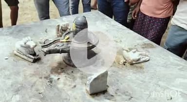 एत्मादपुर: राम विहार में अराजक तत्वों ने शिव की प्रतिमा को किया खंडित, मौके पर पुलिस फोर्स मौजूद