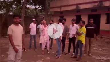 आरा: अखिल भारतीय राष्ट्रवादी किसान संगठन) के तरफ़ से  राष्ट्रीय युवा अध्यक्ष मोनू सिंह ने जवईनिया में भोजन का पैकेट दिया