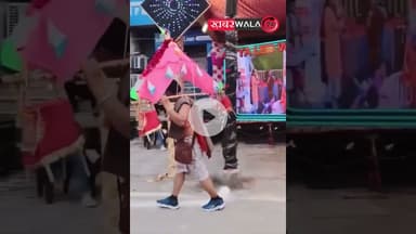 कांवड़ उठाए भोले की भक्ति में मदमस्त कांवड़िया, मौज मस्ती करते हुए कांवड़ ला रहा है। #kawadyatra