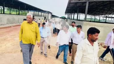 एत्मादपुर: निर्माणाधीन धौरऊ गौशाला में चल रहे निर्माण कार्य का विधायक ने किया निरीक्षण
