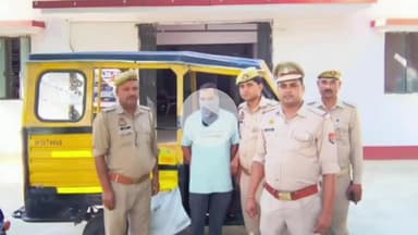 फरेंदा: ग्राम एकडेंगवा के पास से नेपाल तस्करी के लिए ले जाई जा रही 9 बोरी यूरिया बरामद, एक व्यक्ति गिरफ्तार