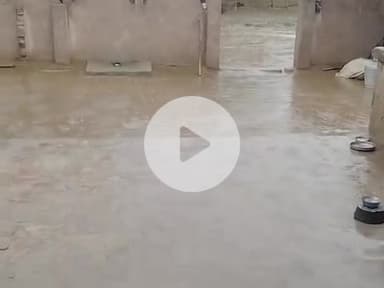 gadhasana ke 12 Mandi Gaon Mein ful Barish