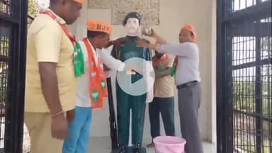 नौगावां सादात: नौगांव सादात में कारगिल दिवस पर दूसरे दिन भी भाजपाइयों ने शहीदों को नमन किया