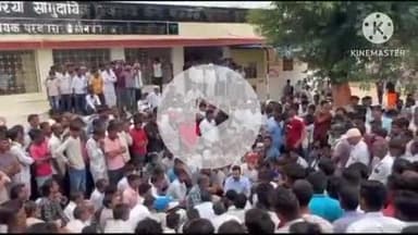 परबतसर: सिटावट ग्राम में पेड़ से लटका मिला युवक का शव, ग्रामीणों ने हत्या का आरोप लगाते हुए किया विरोध प्रदर्शन