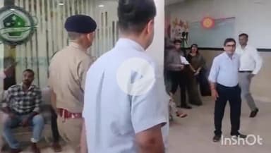 हरदोई: जिलाधिकारी और पुलिस अधीक्षक ने आरओ, एआरओ परीक्षा के केंद्रों का किया निरीक्षण