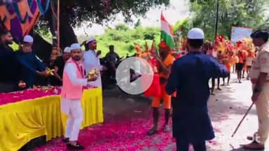 बरेली: कांवड़ियों की सेवा में मुस्लिम समुदाय का अनोखा योगदान, खुर्रम गोटिया में लगाया सेवा कैंप