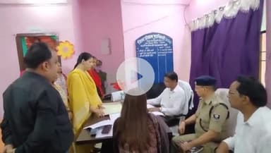 दरभंगा: जिलाधिकारी एवं पुलिस अधीक्षक ने समाहरणालय स्थित सखी वन स्टॉप सेंटर का किया औचक निरीक्षण