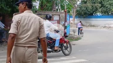 बेतिया: बेतिया में वाहन जांच अभियान, ₹2.05 लाख का जुर्माना वसूला गया