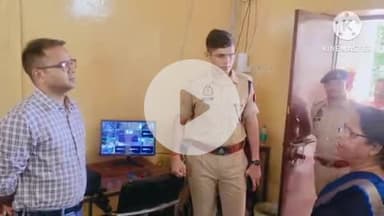 फिरोज़ाबाद: उत्तरप्रदेश लोक सेवा आयोग की समीक्षा अधिकारी परीक्षा को निष्पक्ष कराने के लिए DM ने परीक्षा केंद्रों का किया निरीक्षण