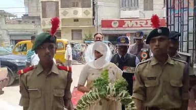 बेतिया: कारगिल विजय दिवस पर भावपूर्ण श्रद्धांजलि सभा, महापौर गरिमा ने शहीदों की कुर्बानी को यादगार बनाने की बात कही