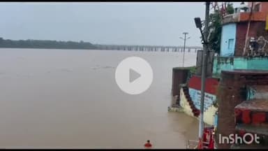 बुदनी: बुदनी घाट पर नर्मदा नदी का जलस्तर तेज़ी से बढ़ा, तीन दिनों से बरसात और तवा बांध के गेट खुले