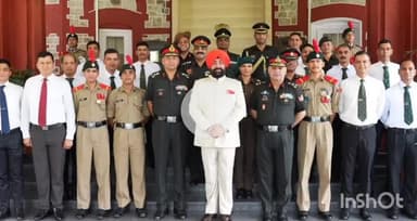 देहरादून: राज्यपाल गुरमीत सिंह ने माउंट एवरेस्ट अभियान में सफलतापूर्वक चढ़ने वाले वीर पर्वतरोहियों को सम्मानित किया