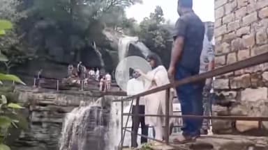 ग्वालियर गिर्द: नलकेश्वर मंदिर पहुंची कलेक्टर रुचिका चौहान, प्राकृतिक सौंदर्य का लिया आनंद व निरीक्षण कर दिए आवश्यक दिशा-निर्देश