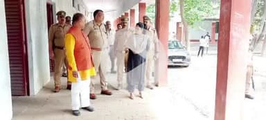 बहराइच : डीएम मोनिका रानी व एस पी राम नयन सिंह ने किया आरओ/ए आरओ परीक्षा केन्द्रों का निरीक्षण
दिए आवश्यक दिशा-निर्देश