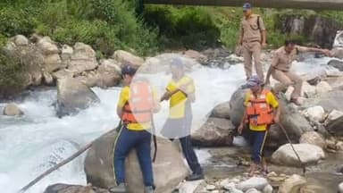 डुंडा: रतूड़ी सेरा स्थित रानौगाड में बहा एक व्यक्ति, खोजबीन जारी