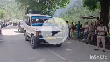 डुंडा: डुंडा ब्लॉक मुख्यालय से अंतिम चरण के मतदान को संपन्न कराने के लिए 128 पोलिंग पार्टियां रवाना हुईं