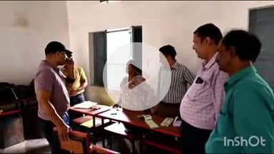 भटवाड़ी: जिलाधिकारी प्रशांत आर्य ने डुंडा, चिन्यालीससौड़ व भटवाड़ी के विभिन्न पोलिंग बूथों का किया निरीक्षण