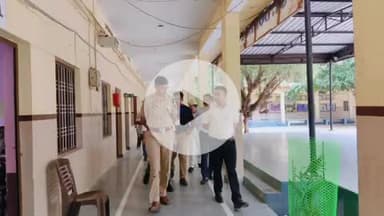 फिरोज़ाबाद: फ़िरोज़ाबाद में RO व ARO परीक्षा से पहले प्रशासन का चौकस अभियान, डीएम व SSP ने किया परीक्षा केंद्रों का सघन निरीक्षण