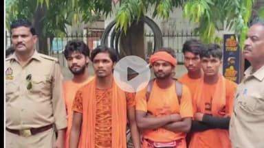 लंभुआ: बेलामोहन गांव से सैकड़ों शिव भक्तों की कांवड़ यात्रा शुरू, कांवड़िए डीजे की धुन पर नाचते-गाते बैजनाथ धाम रवाना