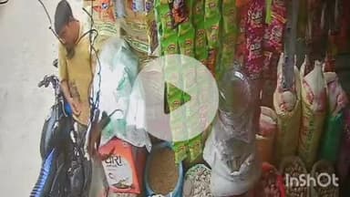 कहरा: सदर थाना के गाँधीपथ स्थित किराना दुकान में दिनदहाड़े चोरी, CCTV में कैद हुई वारदात