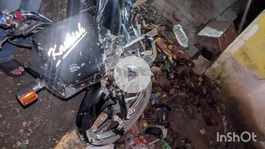 जगदलपुर: दलपत सागर से धरमपुरा जाने वाले मार्ग पर भीषण सड़क हादसा, 3 युवक हुए घायल