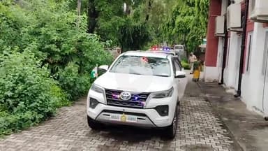 भिवानी: भिवानी के पंचायत भवन में कैबिनेट मंत्री कृष्ण कुमार बेदी ने जिला स्तरीय तीज महोत्सव में मुख्य अतिथि के रूप में भाग लिया