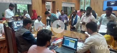 हरदोई: कलेक्ट्रेट ऑफिस में जन सुनवाई में डीएम ने सुनी 141 शिकायतें, संबंधित अधिकारियों को त्वरित निस्तारण के निर्देश दिए