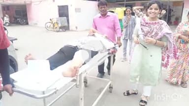 बरेली: मोहल्ला कोर्ट की रहने वाली एक महिला को नटराज टॉकीज के पास बाइक ने मारी टक्कर, जिला अस्पताल में कराया भर्ती