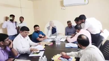 कसिया: कुशीनगर में प्रमुख सचिव की अध्यक्षता में महात्मा बुद्ध कृषि एवं प्रौद्योगिकी विश्वविद्यालय के निर्माण की समीक्षा की गई