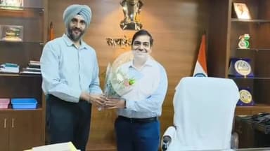 ଜଟଣୀ: ଖୋର୍ଦ୍ଧା ରୋଡ଼ ରେଳ ମଣ୍ଡଳ କାର୍ଯ୍ୟାଳୟରେ ଯୋଗ ଦେଲେ ନୂତନ ଖୋର୍ଦ୍ଧା ରୋଡ଼ ରେଳ ମଣ୍ଡଳ ପ୍ରବନ୍ଧକ ଆଲୋକ ତ୍ରିପାଠୀ