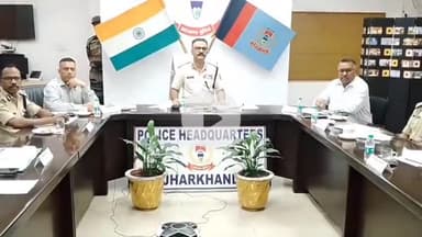 कांके: पुलिस मुख्यालय में वीसी के ज़रिए पूर्वी क्षेत्रीय पुलिस समन्वय समिति की बैठक में डीजीपी हुए शामिल