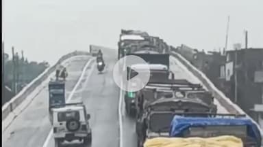 कहलगांव: तेज बारिश के बीच स्टेट हाईवे 84 पर घोघा फ्लावर ओवर तक लगा भीषण जाम