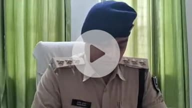 मोहनिया: मोहनिया के डीएसपी ने कहा, बाइक पर फर्जी नंबर प्लेट के साथ पकड़े गए दो युवकों से हो रही है पूछताछ