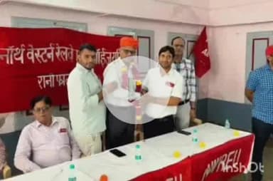 बाली: फालना रेलवे स्टेशन पर NWREU की एजुकेशन क्लास, मनोज सिंह बने रानी फालना शाखा के अध्यक्ष, ट्रेड यूनियन ने दी जानकारी