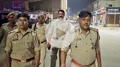 गभाना: गभाना में अपराध नियंत्रण, कानून एवं शांति व्यवस्था के मद्देनज़र समस्त क्षेत्राधिकारियों ने क्षेत्र में किया पैदल गश्त