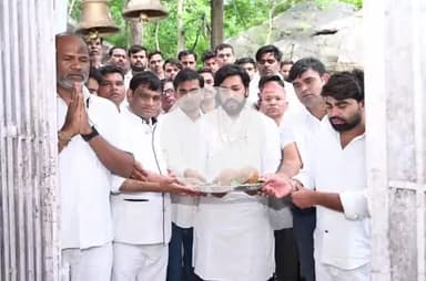 आरंग: सोमवार को आरंग विधानसभा क्षेत्र के विधायक गुरु खुशवंत साहेब जी पहुंचे गिरौधपुरी धाम