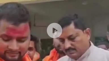 कादीपुर: बस स्टेशन कादीपुर से बाबा बैजनाथ धाम के लिए कांवड़िये हुए रवाना, नगर पंचायत अध्यक्ष आनंद जायसवाल ने किया स्वागत