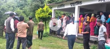 ग्राम पंचायत देवपुरी मे मतदान 08 बजे से शुरू मतदाताऔ की लगी कतार विकास खण्ड गैरसैण