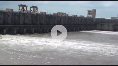 झालरापाटन: झालावाड़ की कालीसिंध नदी में आया उफान, डैम के सुबह 5 गेट 20 मीटर तक खोलकर की जा रही है निकासी, कई पुलियाएं डूबी