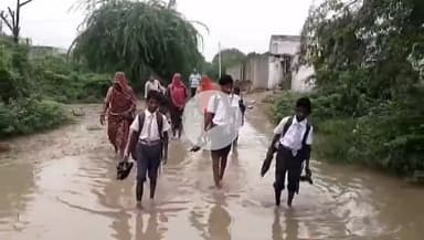 मारवाड़ जंक्शन: #jansamasya मारवाड़ जंक्शन दुदोड़ गाव की  निचली बस्तियों में कई दिनों से पानी भराव मोहल्लेवासियों ने जताया आक्रोश