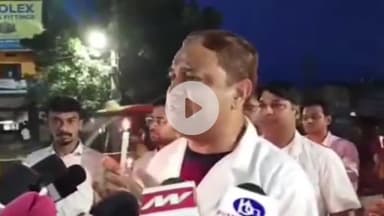 बक्सर: मेडिकल कॉलेजों में अत्यधिक फीस और शोषण के कारण छात्र कर रहे आत्महत्या - डॉ. एके सिंह