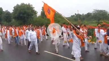 मारवाड़ जंक्शन: जोजावर गांव में त्रिवेणी महादेव मंदिर पर कांवड़ यात्रा का हुआ आयोजन, उमड़ा जन सैलाब
