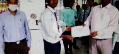 खूंटी: खूंटी के लोयोला कॉलेज में रक्तदान शिविर का आयोजन, 23 लोगों ने किया रक्तदान