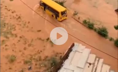 ग्वालियर गिर्द: ग्वालियर में सनवेली के सामने सड़क बनी तालाब, वीडियो आया सामने