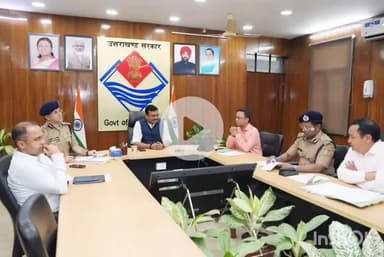 देहरादून: मुख्य सचिव आनंद बर्द्धन ने सचिवालय में श्रद्धालुओं की सुरक्षा को लेकर की बैठक