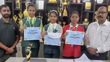 कोडरमा: खेलो इंडिया अस्मिता योगासन चैंपियनशिप में सेक्रेड हार्ट स्कूल की तीन छात्राओं ने पदक जीते