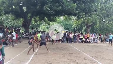 महाराजगंज: नागपंचमी पर पोखरभिंडा में कबड्डी प्रतियोगिता का आयोजन, हरखपुरा और पोखरभिंडा की टीमें रहीं विजेता